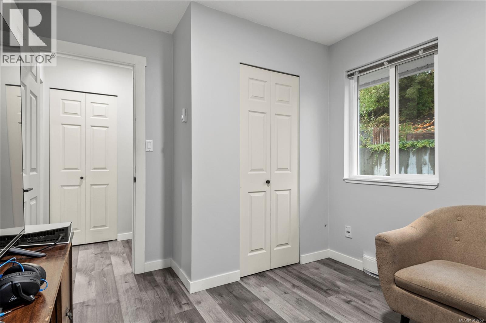 876 Springbok Rd, Campbell River