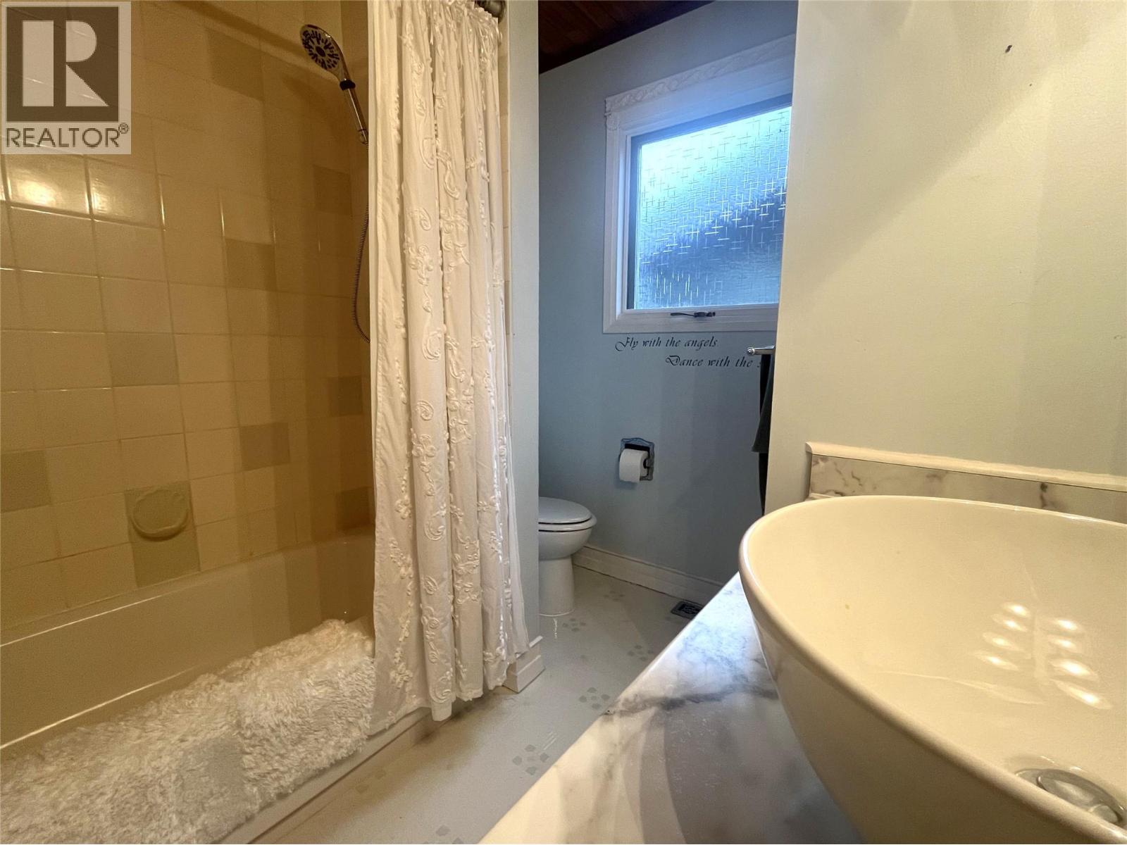 2392 Qu'Appelle Boulevard, Kamloops