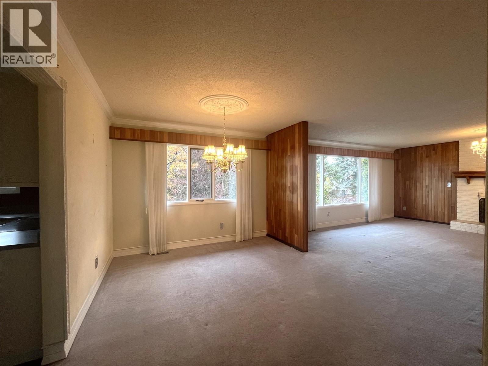 2392 Qu'Appelle Boulevard, Kamloops