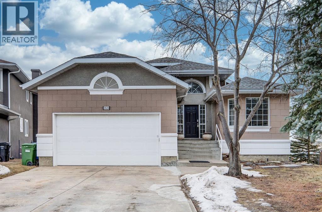 2925 Signal Hill Heights SW, Calgary, Alberta