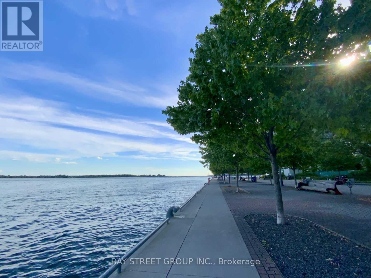 #1810 15 QUEENS QUAY E - 13