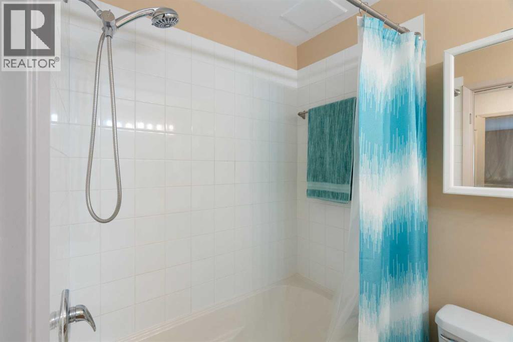 Single Family House for Sale in    Street SW Canyon Meadows Calgary 