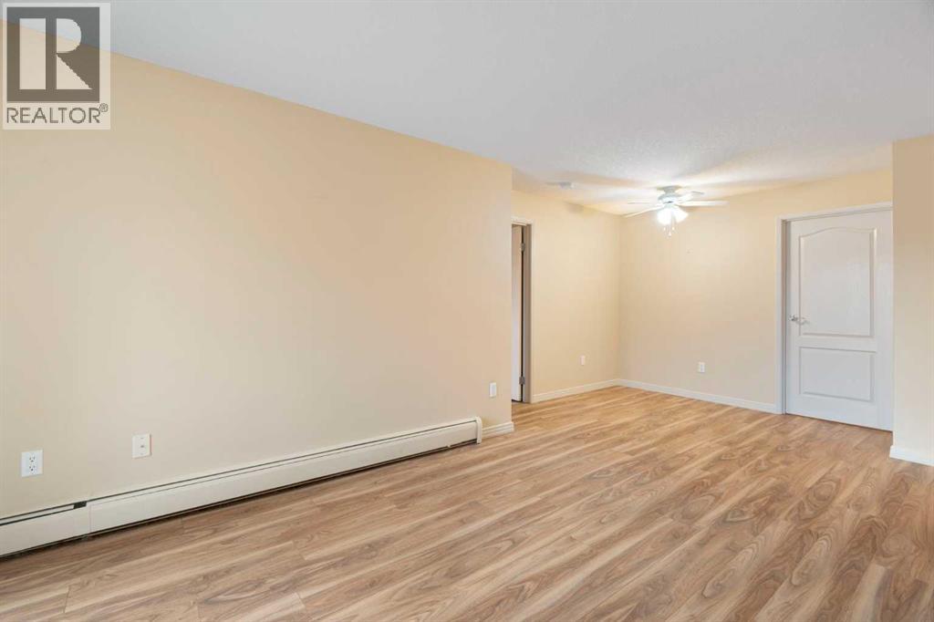 Single Family House for Sale in    Street SW Canyon Meadows Calgary 