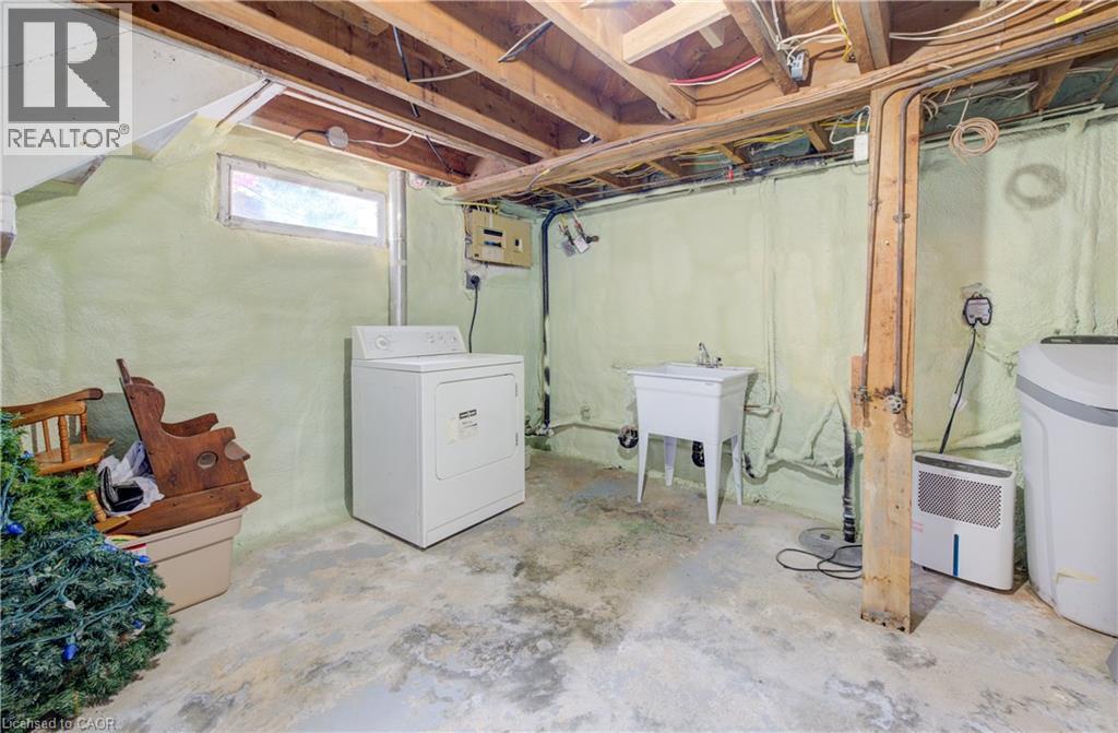 254 WELLINGTON Street W - 25