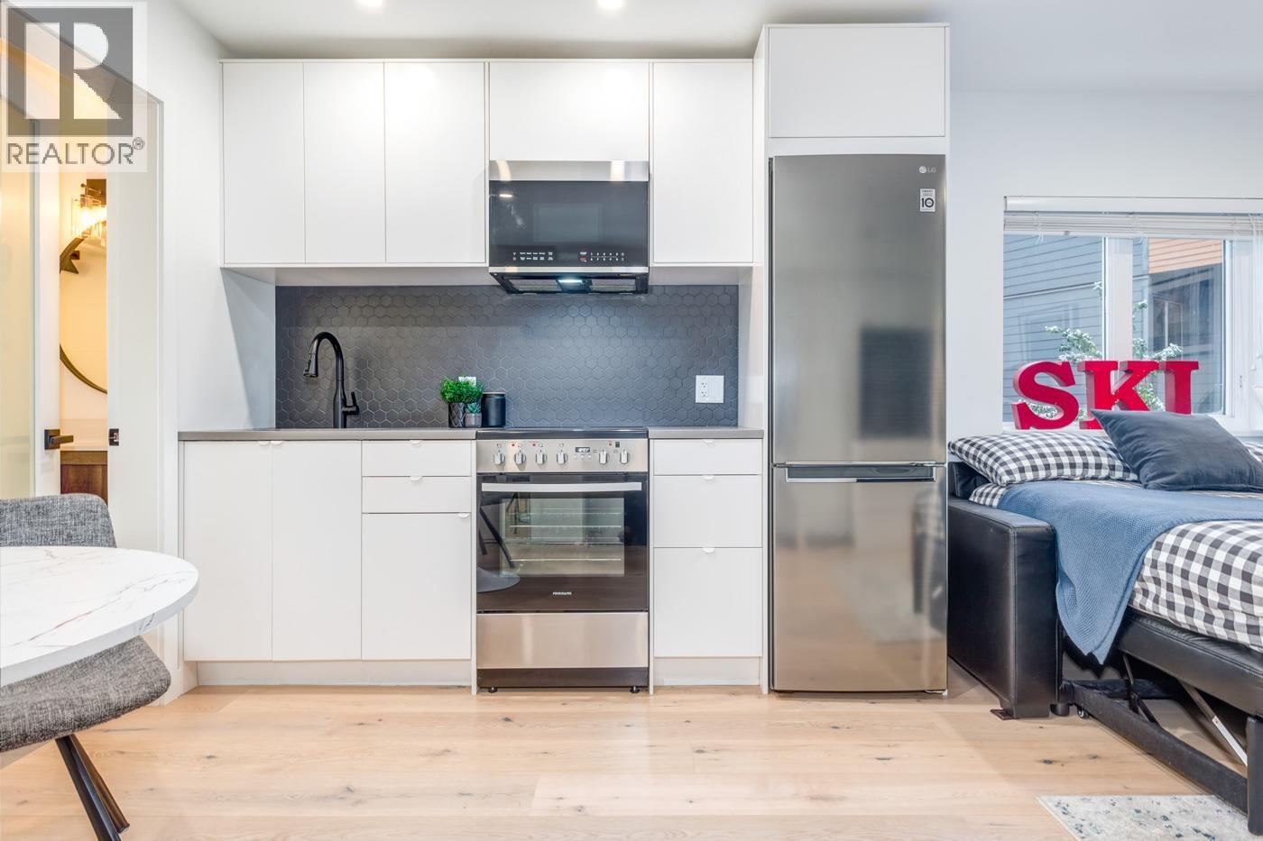 318 2111 WHISTLER ROAD, Whistler