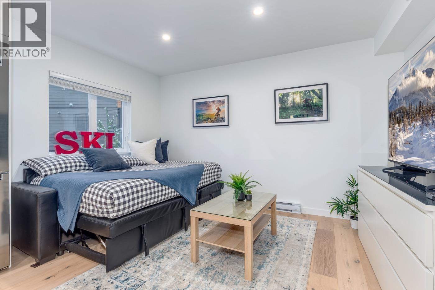 318 2111 WHISTLER ROAD, Whistler