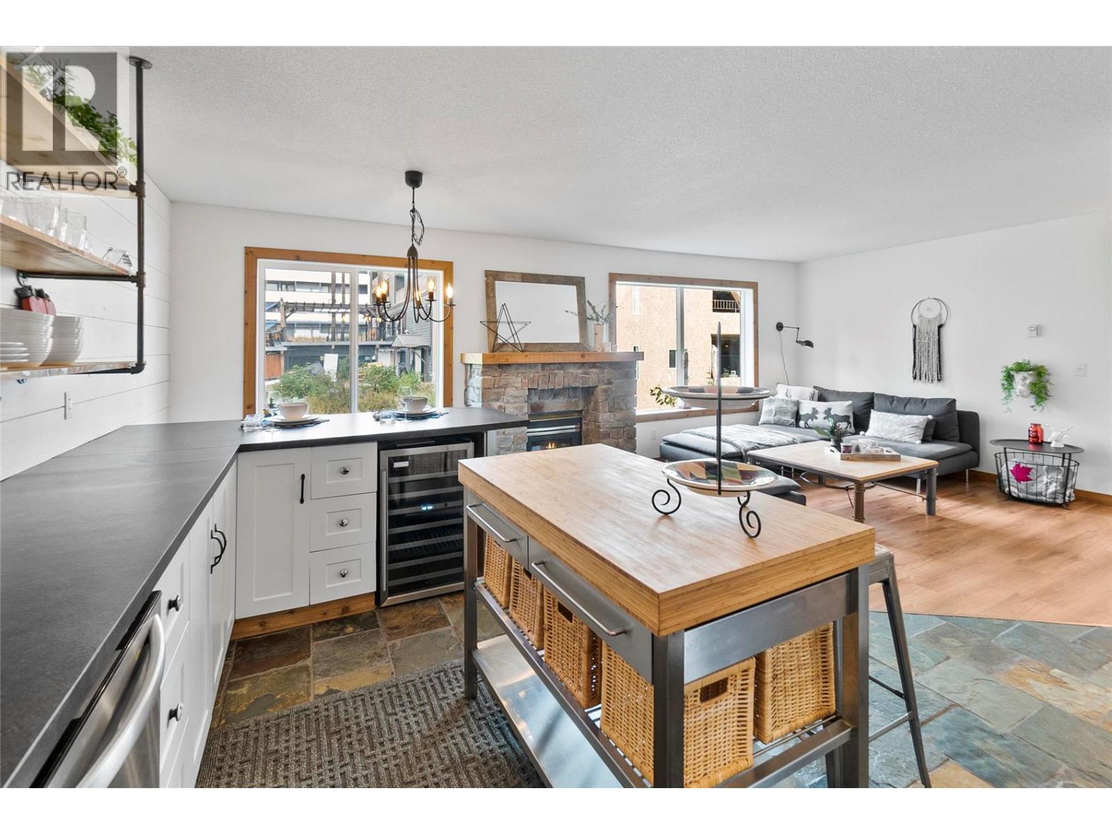 437F 40 Kettle View Road, Big White