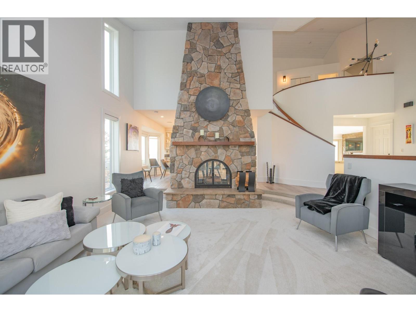 702 Cypress Drive, Coldstream