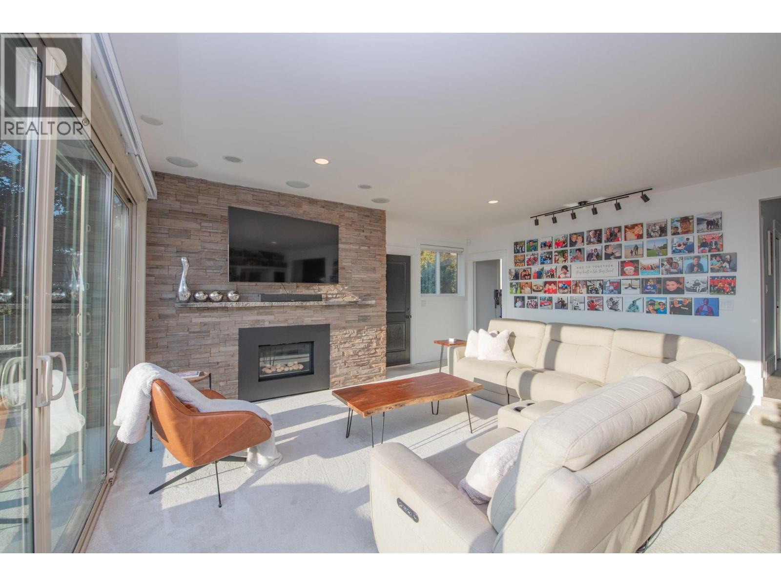 702 Cypress Drive, Coldstream