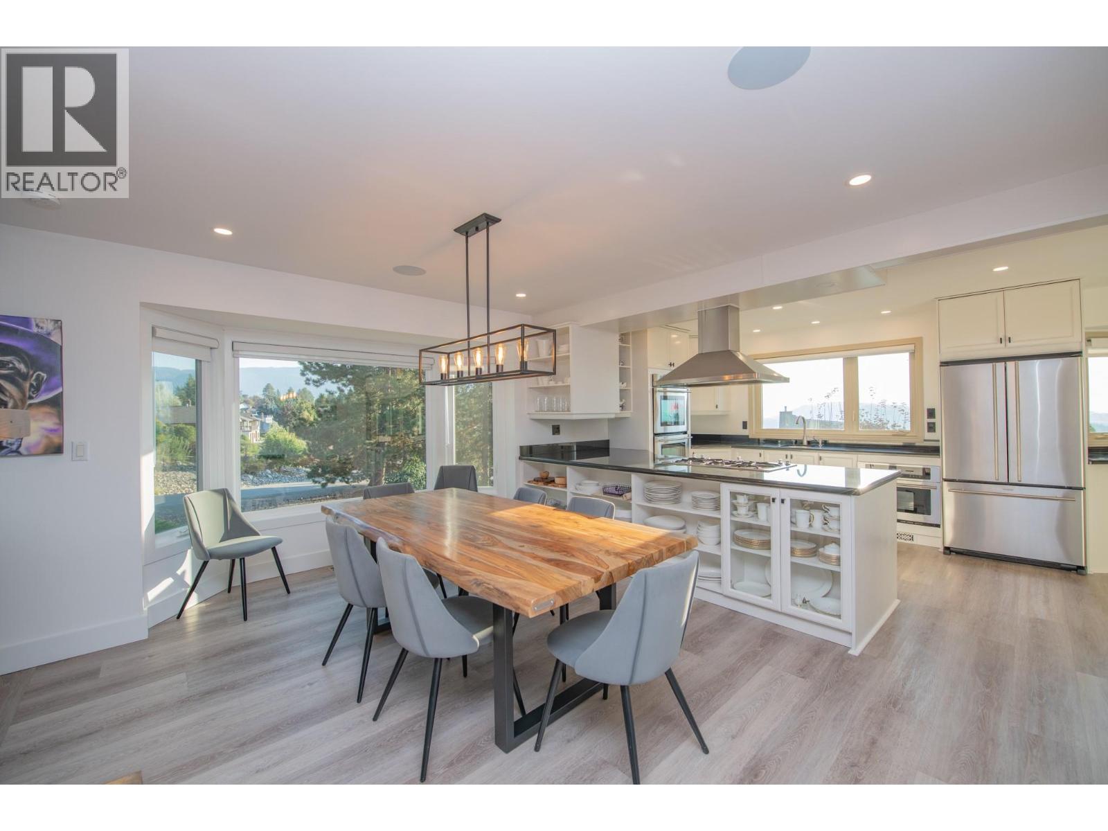 702 Cypress Drive, Coldstream