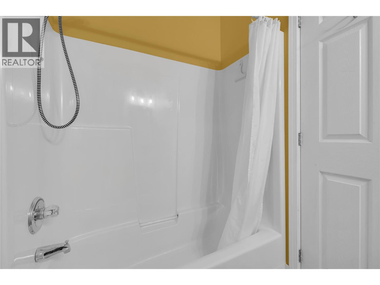 104 225 Kettle View Road, Big White