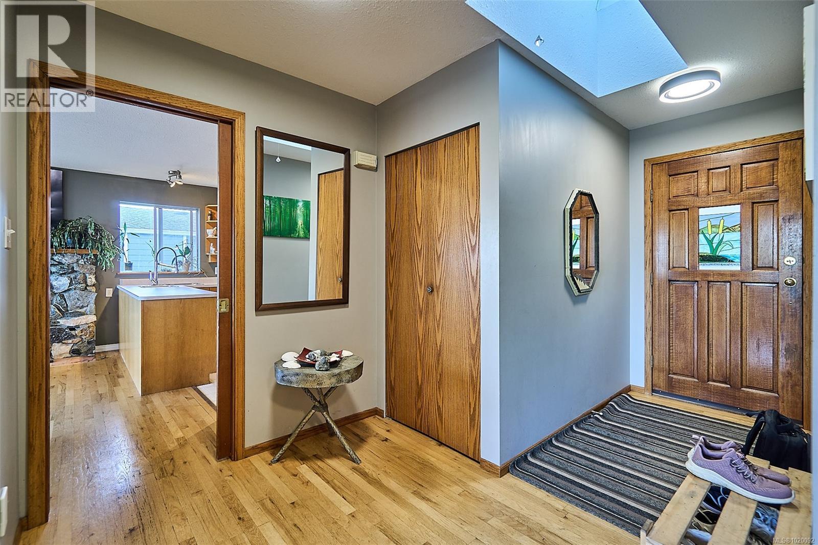 5422 Bayshore Dr, Nanaimo