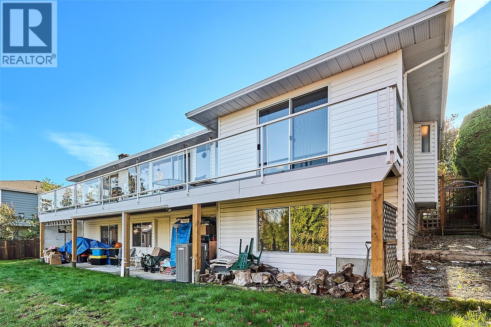 5422 Bayshore Dr, Nanaimo