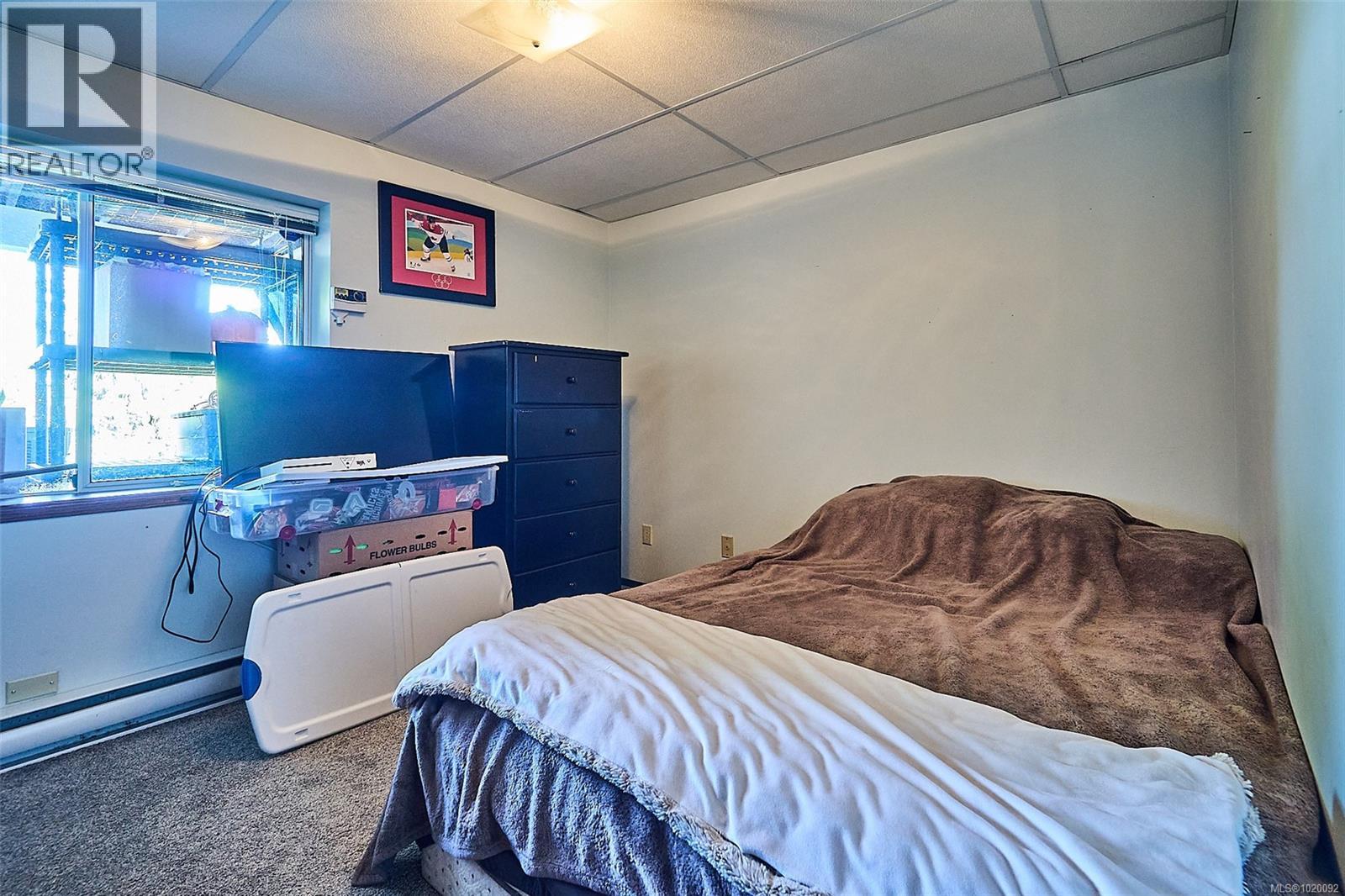 5422 Bayshore Dr, Nanaimo