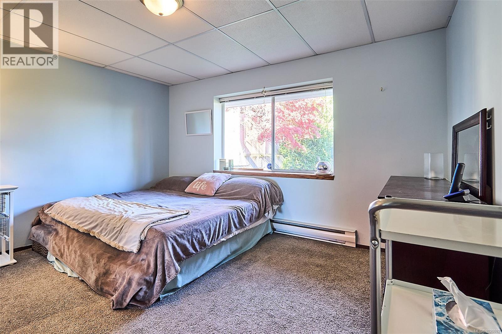 5422 Bayshore Dr, Nanaimo