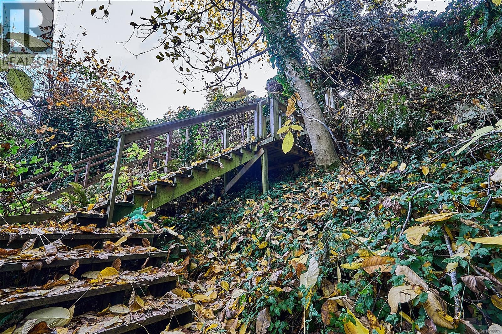 5422 Bayshore Dr, Nanaimo