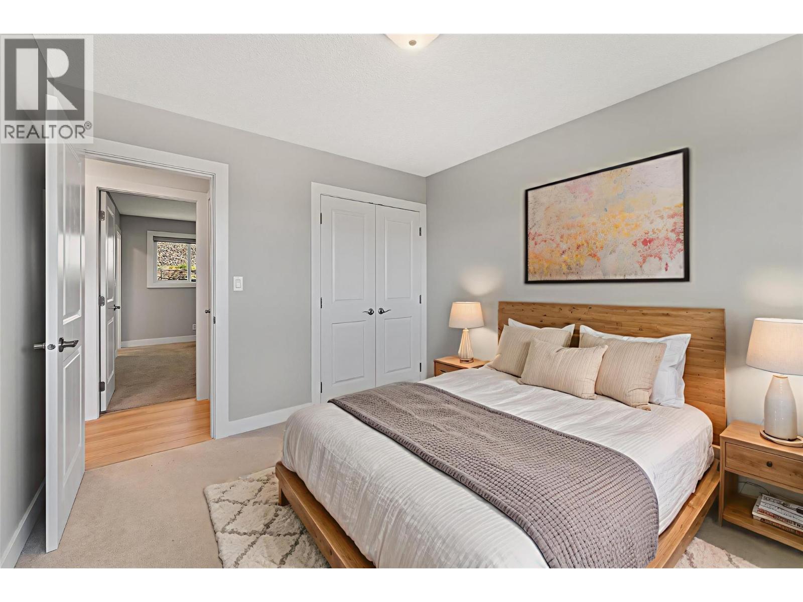  1175 Hillcrest Road, Kelowna