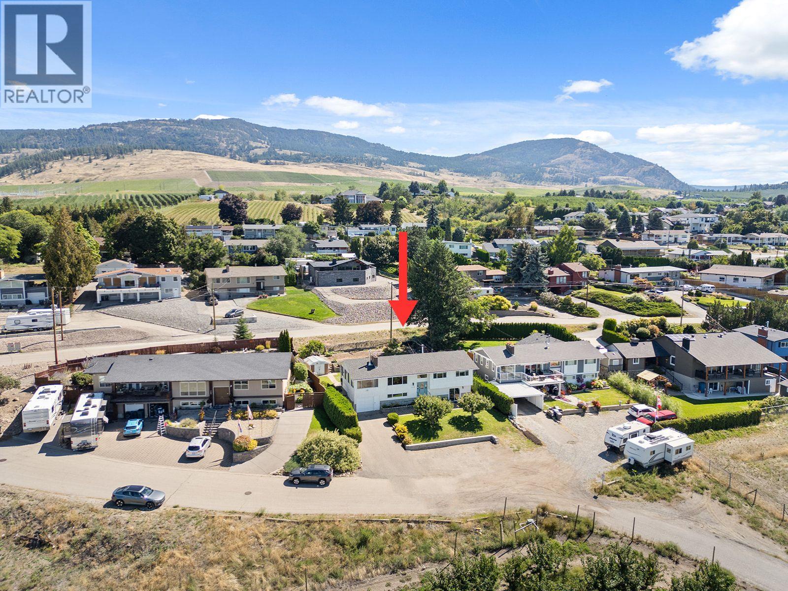  1175 Hillcrest Road, Kelowna