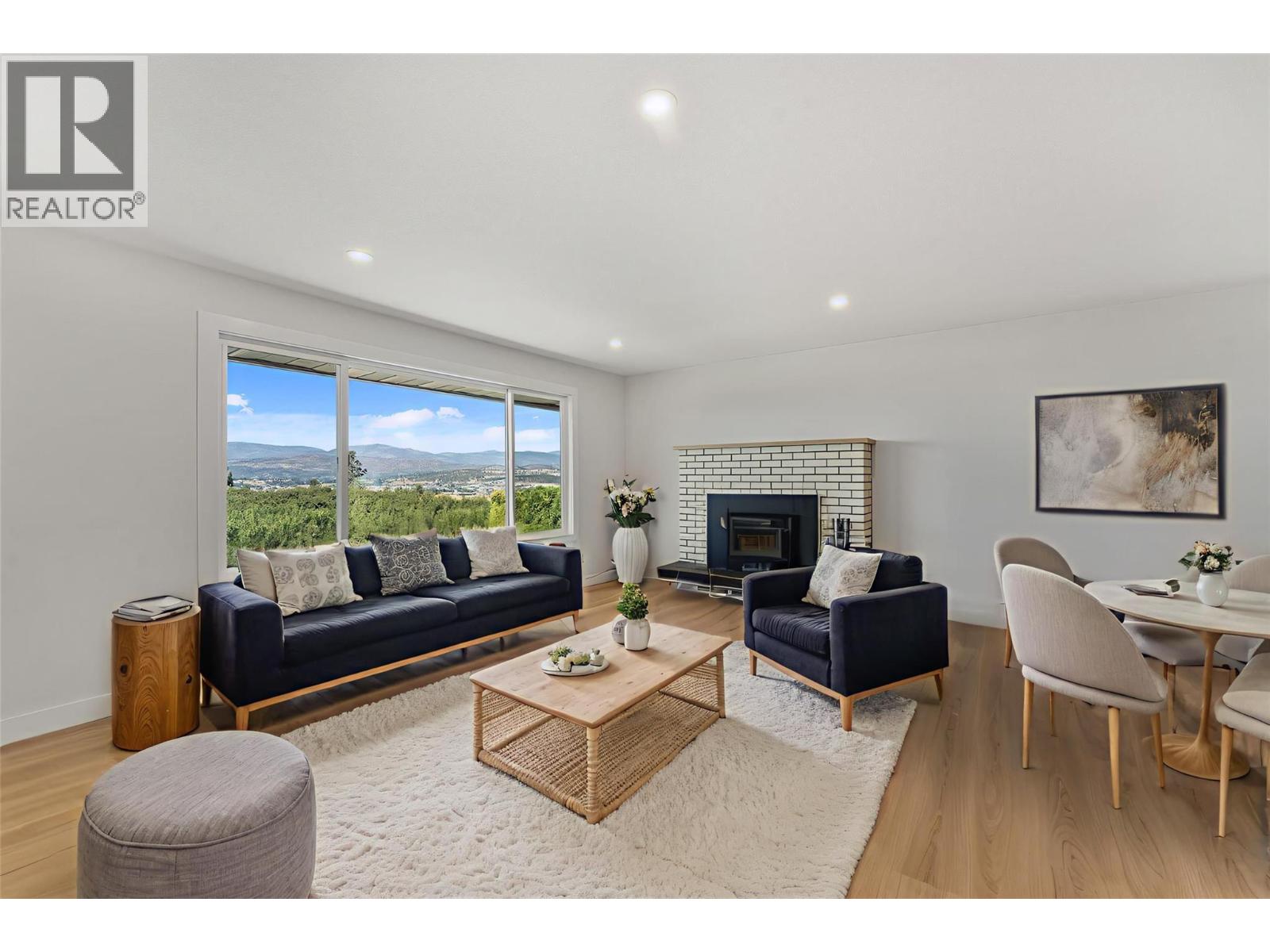  1175 Hillcrest Road, Kelowna