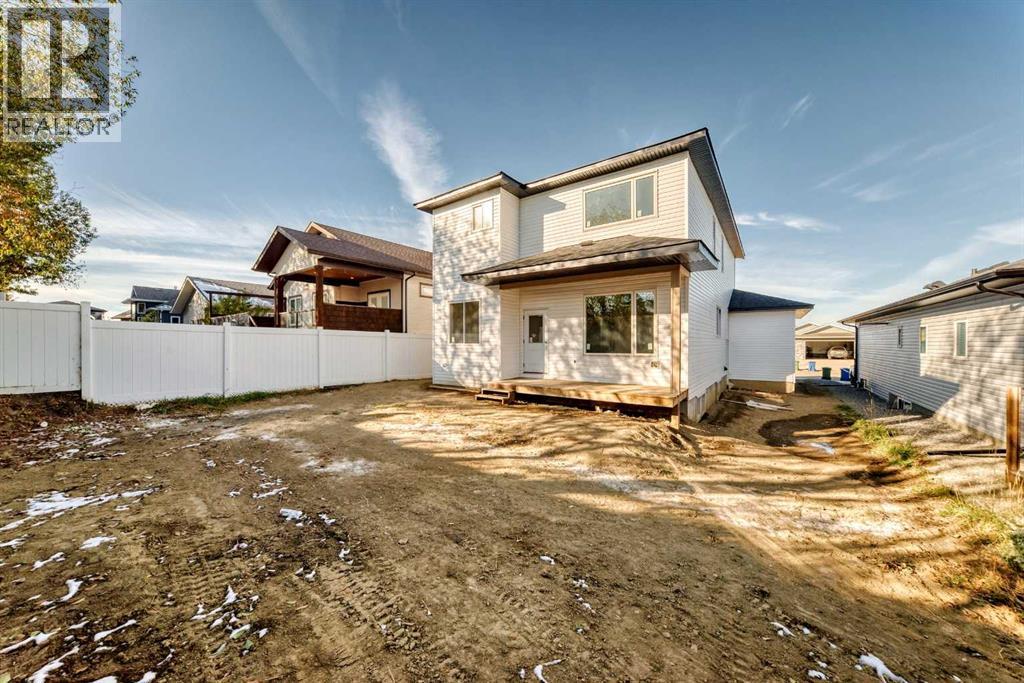 5821 Maple Cres, Innisfail