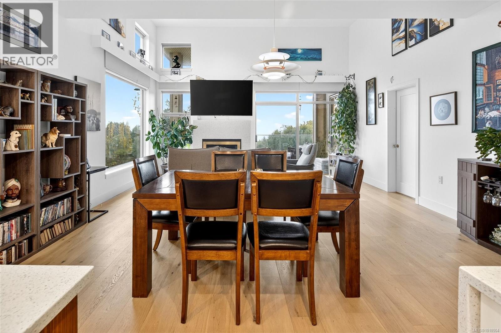 403 3223 Selleck Way, Colwood