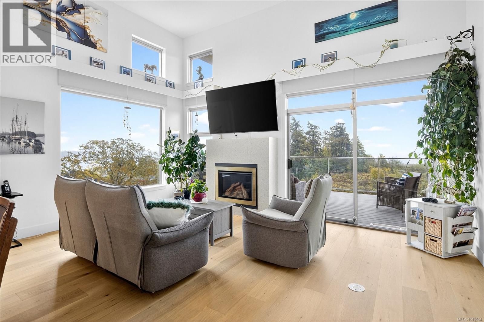 403 3223 Selleck Way, Colwood