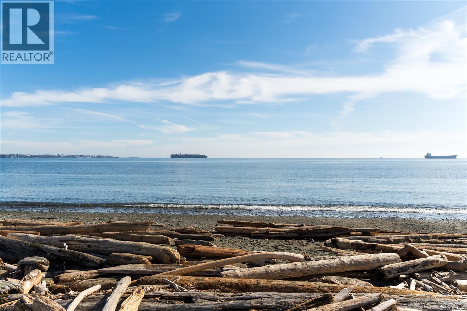 403 3223 Selleck Way, Colwood