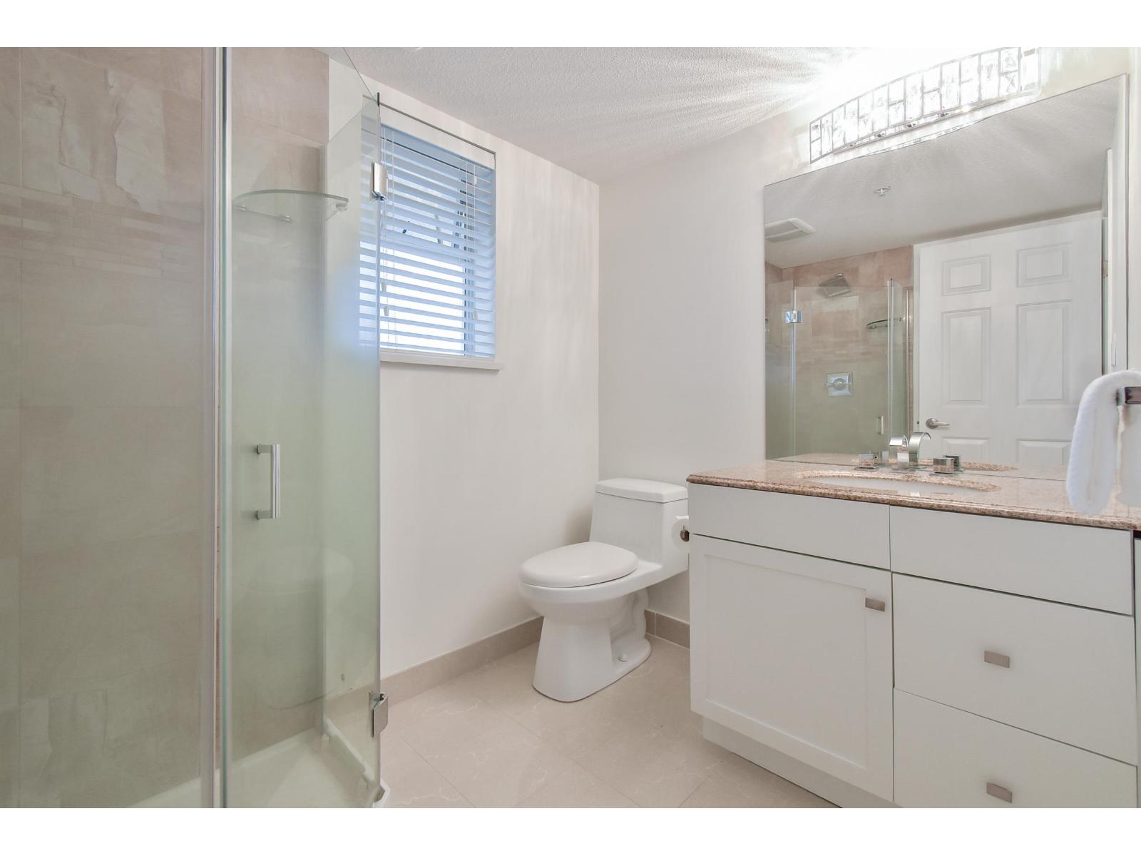 303 15255 18 AVENUE, Surrey