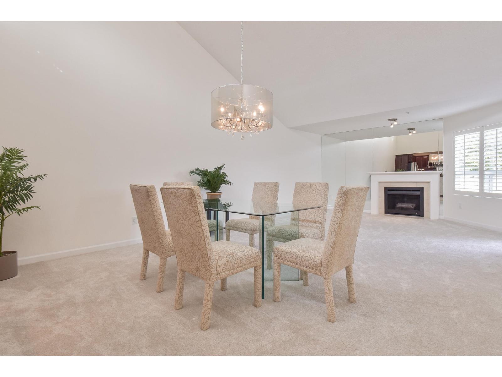 303 15255 18 AVENUE, Surrey