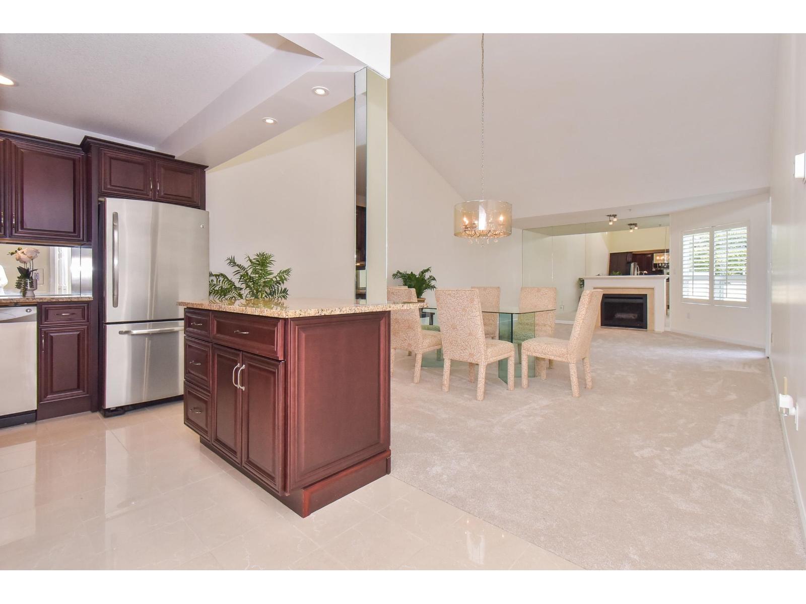 303 15255 18 AVENUE, Surrey