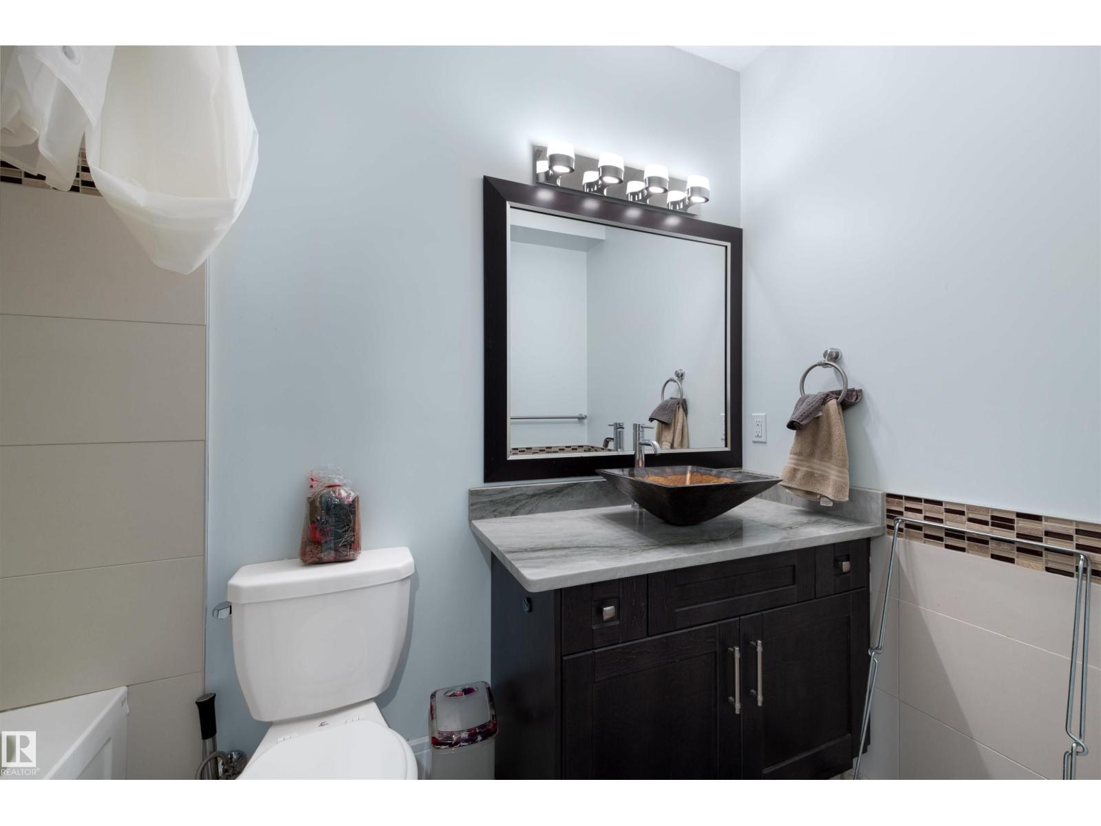 4811 WOOLSEY LN NW, Edmonton