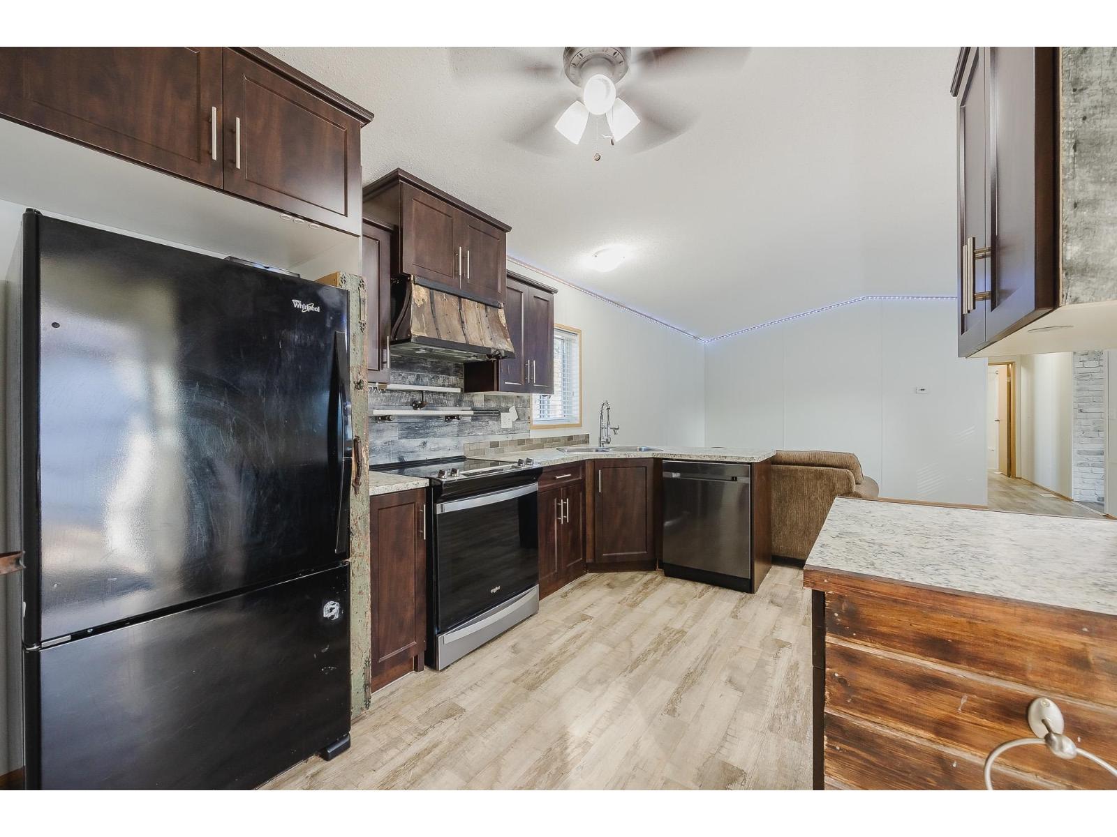 28 9267 SHOOK ROAD, Mission