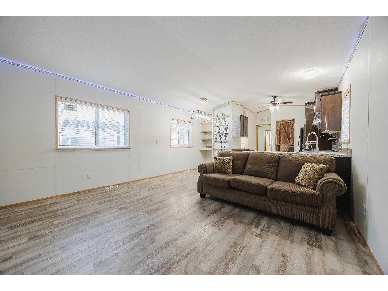 28 9267 SHOOK ROAD, Mission