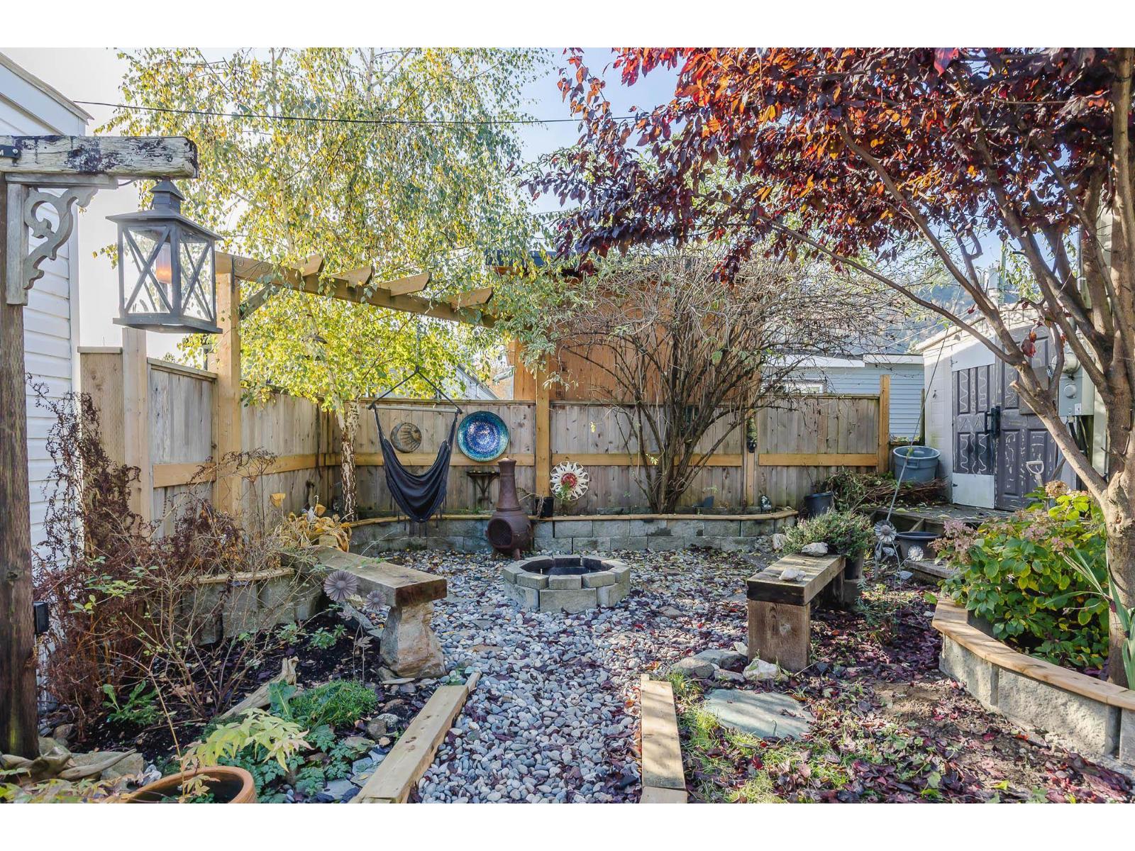 28 9267 SHOOK ROAD, Mission