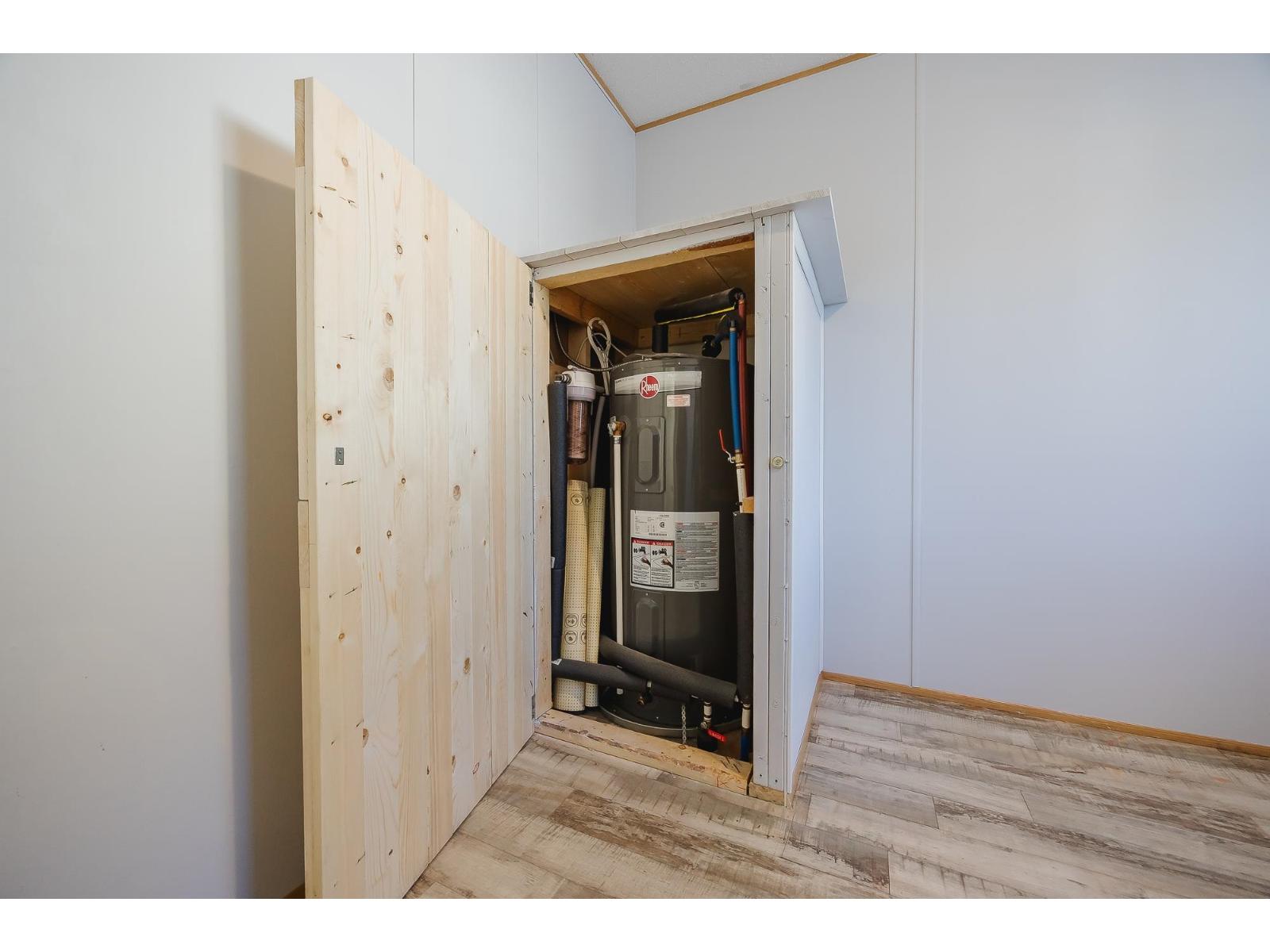 28 9267 SHOOK ROAD, Mission