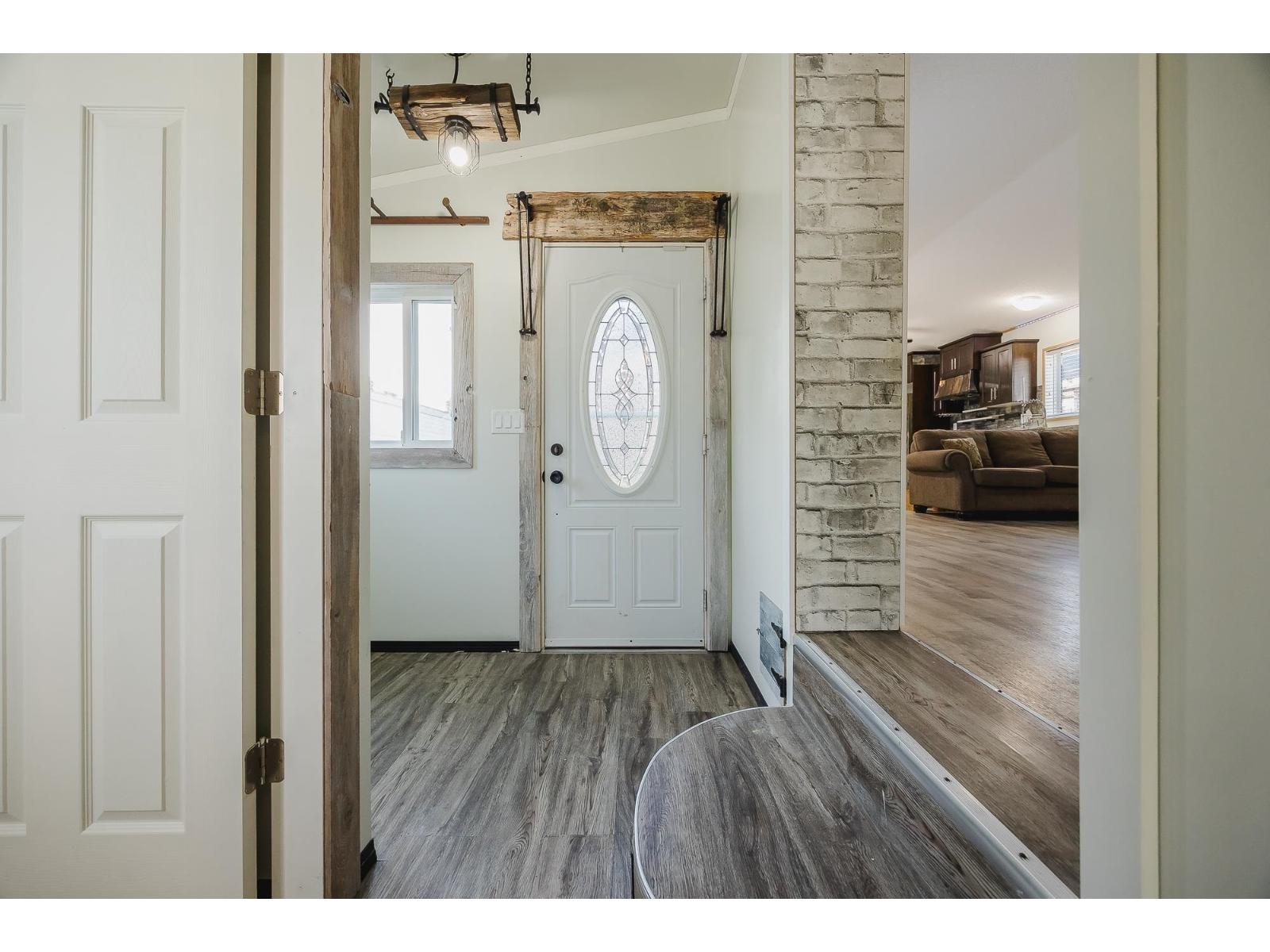 28 9267 SHOOK ROAD, Mission