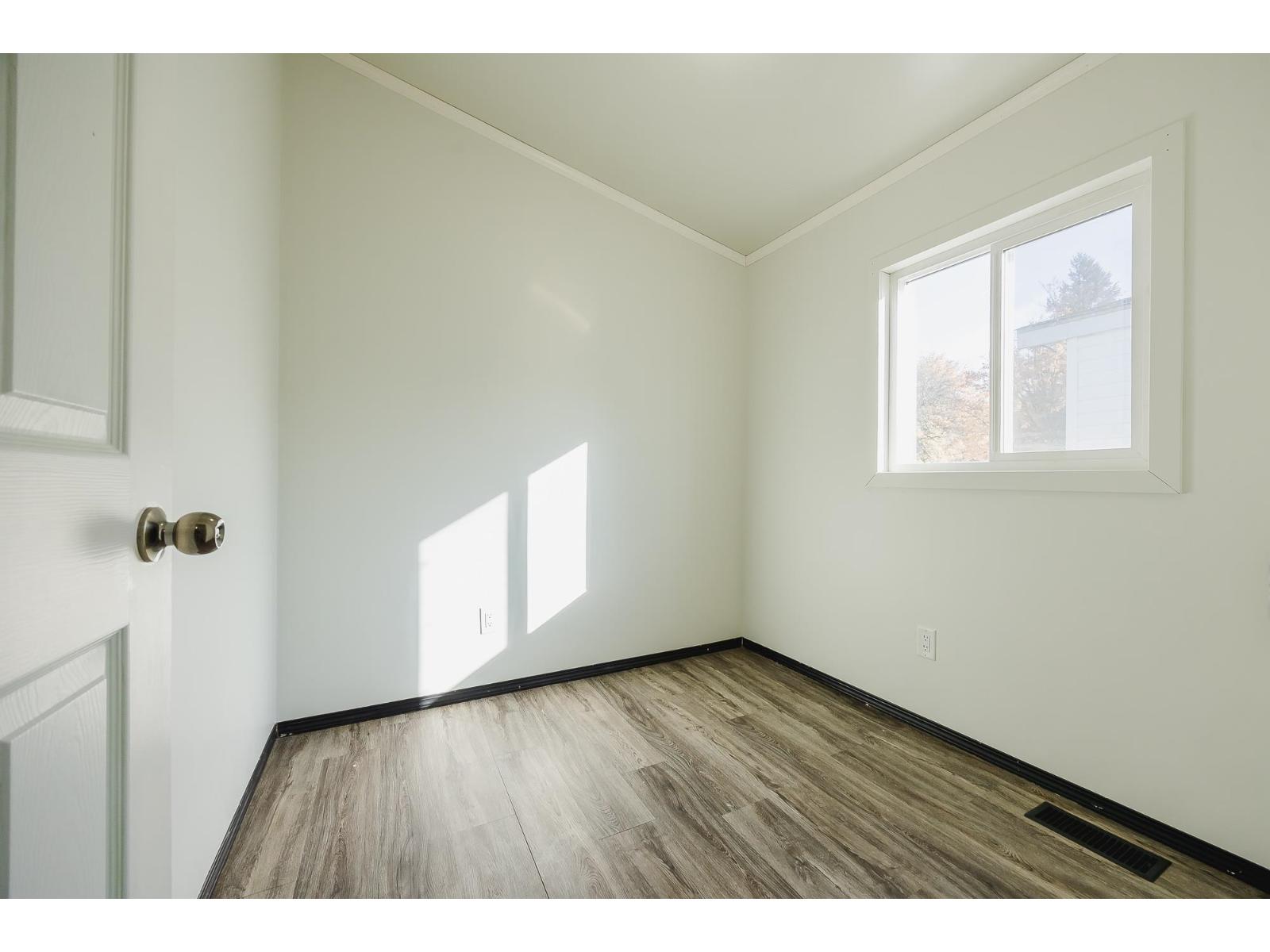 28 9267 SHOOK ROAD, Mission