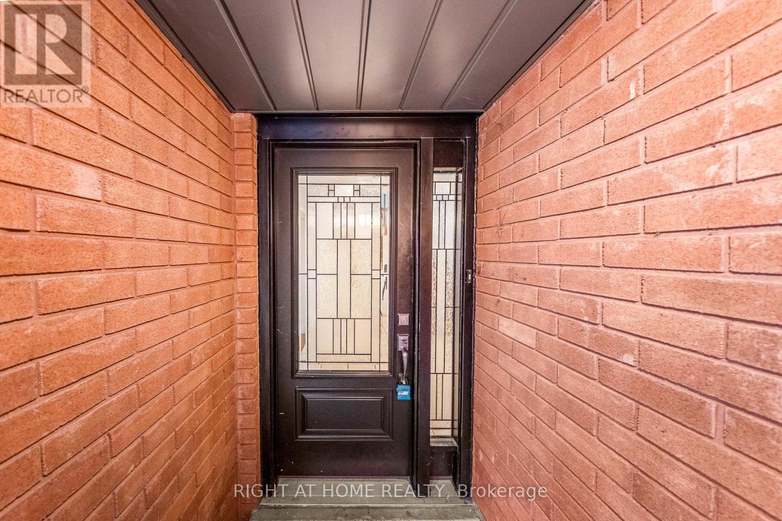 91 O'SHAUGHNESSY CRESCENT - 4