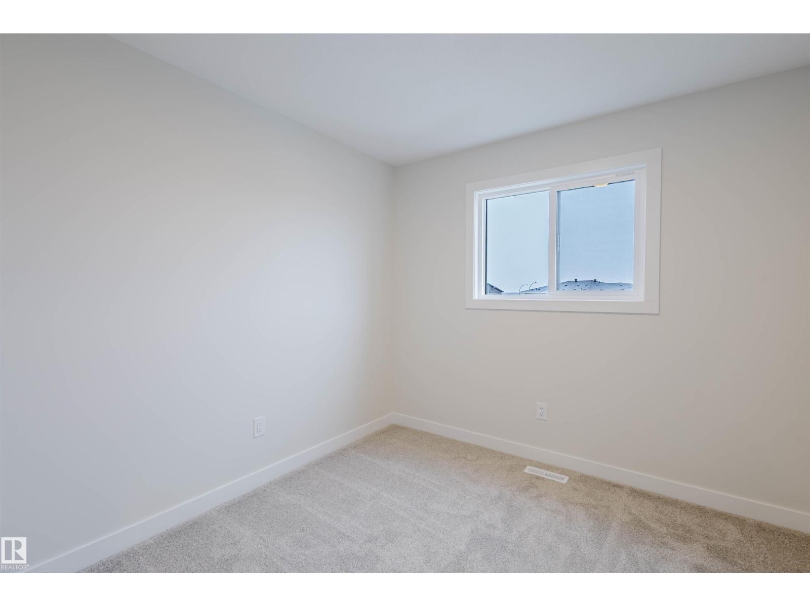 86 PENN PL, Spruce Grove