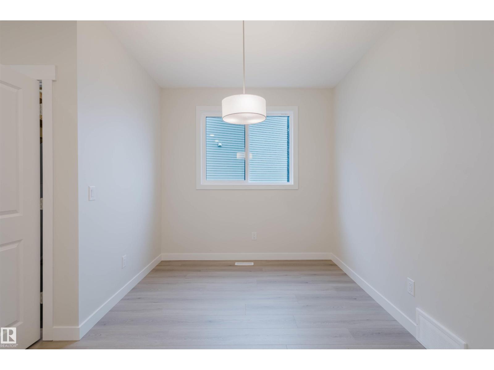 86 PENN PL, Spruce Grove