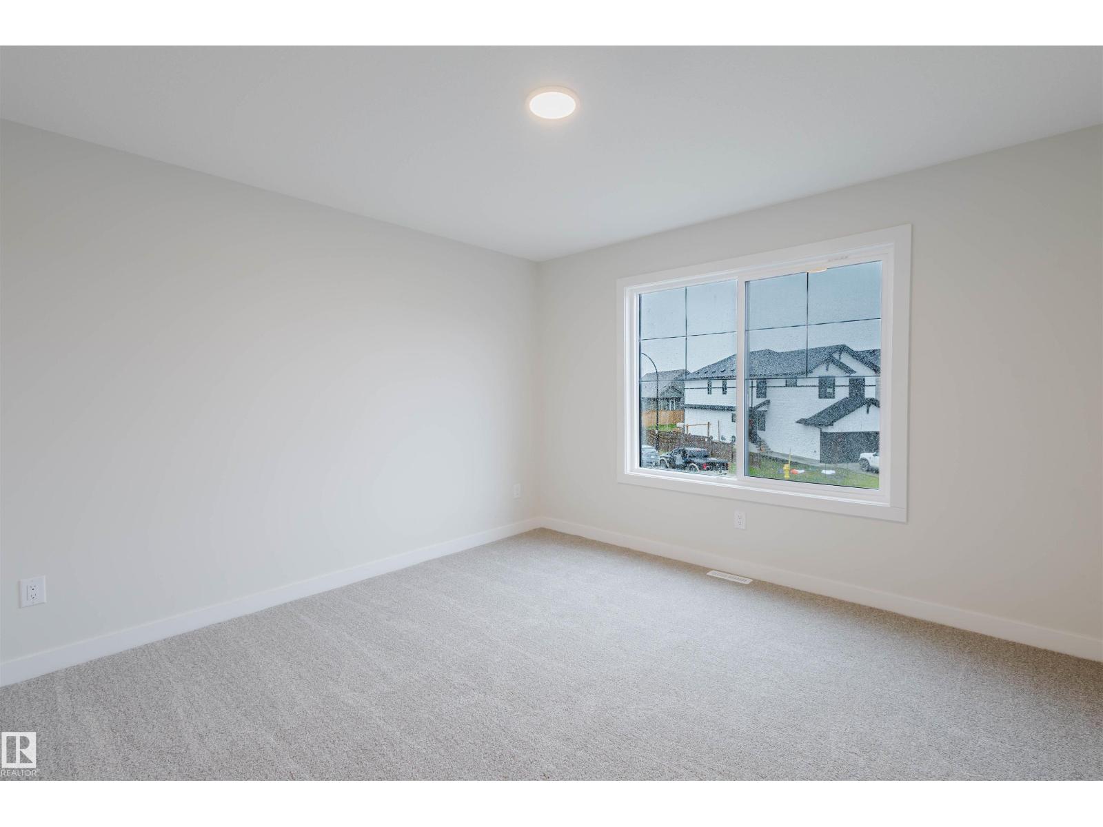 86 PENN PL, Spruce Grove