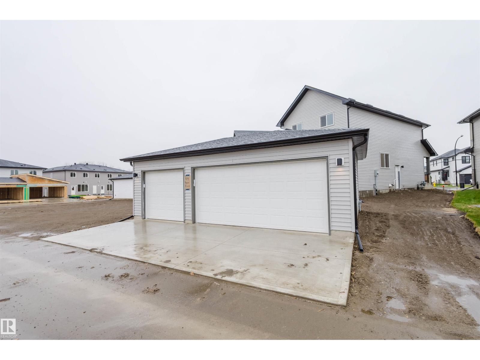 84 PENN PL, Spruce Grove