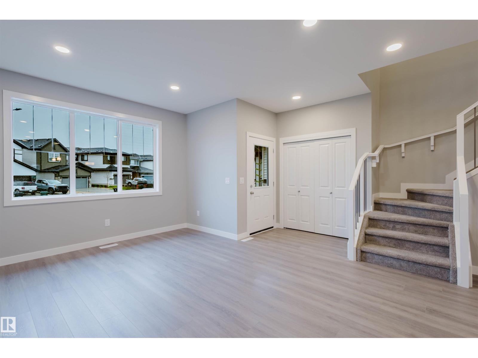 84 PENN PL, Spruce Grove