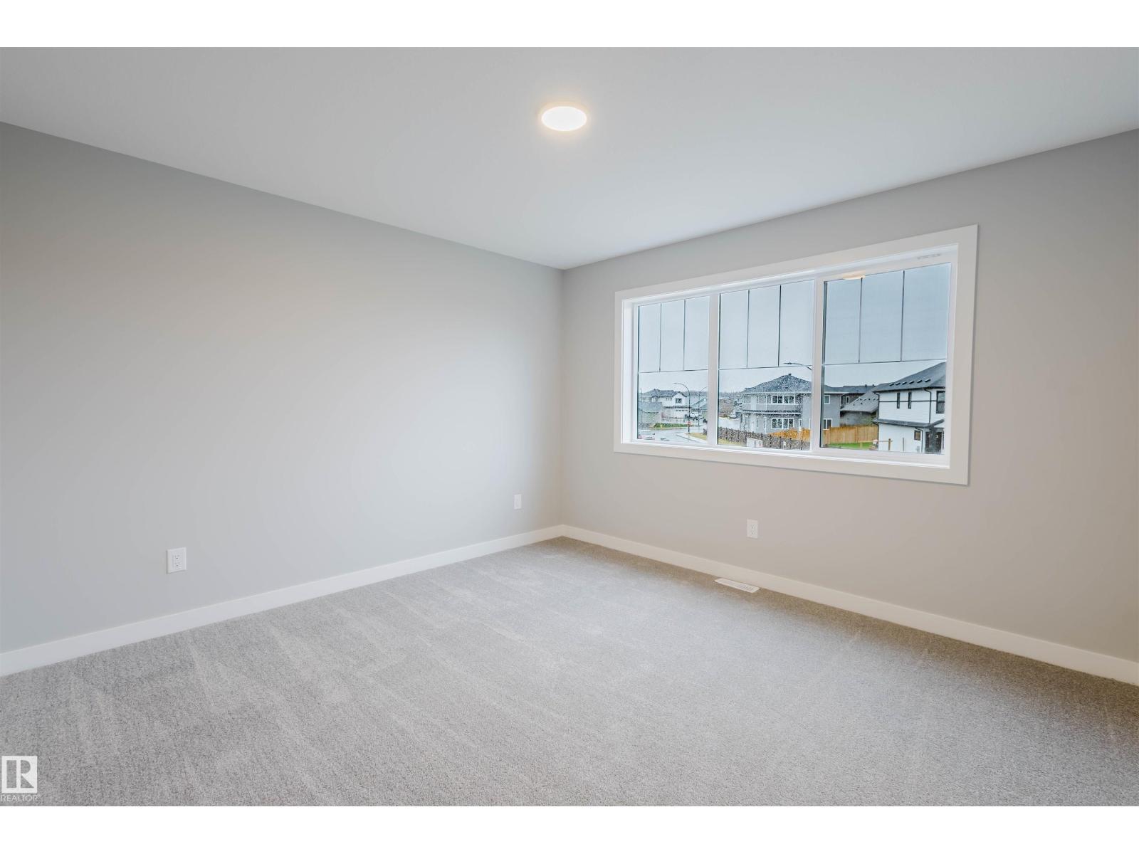 84 PENN PL, Spruce Grove