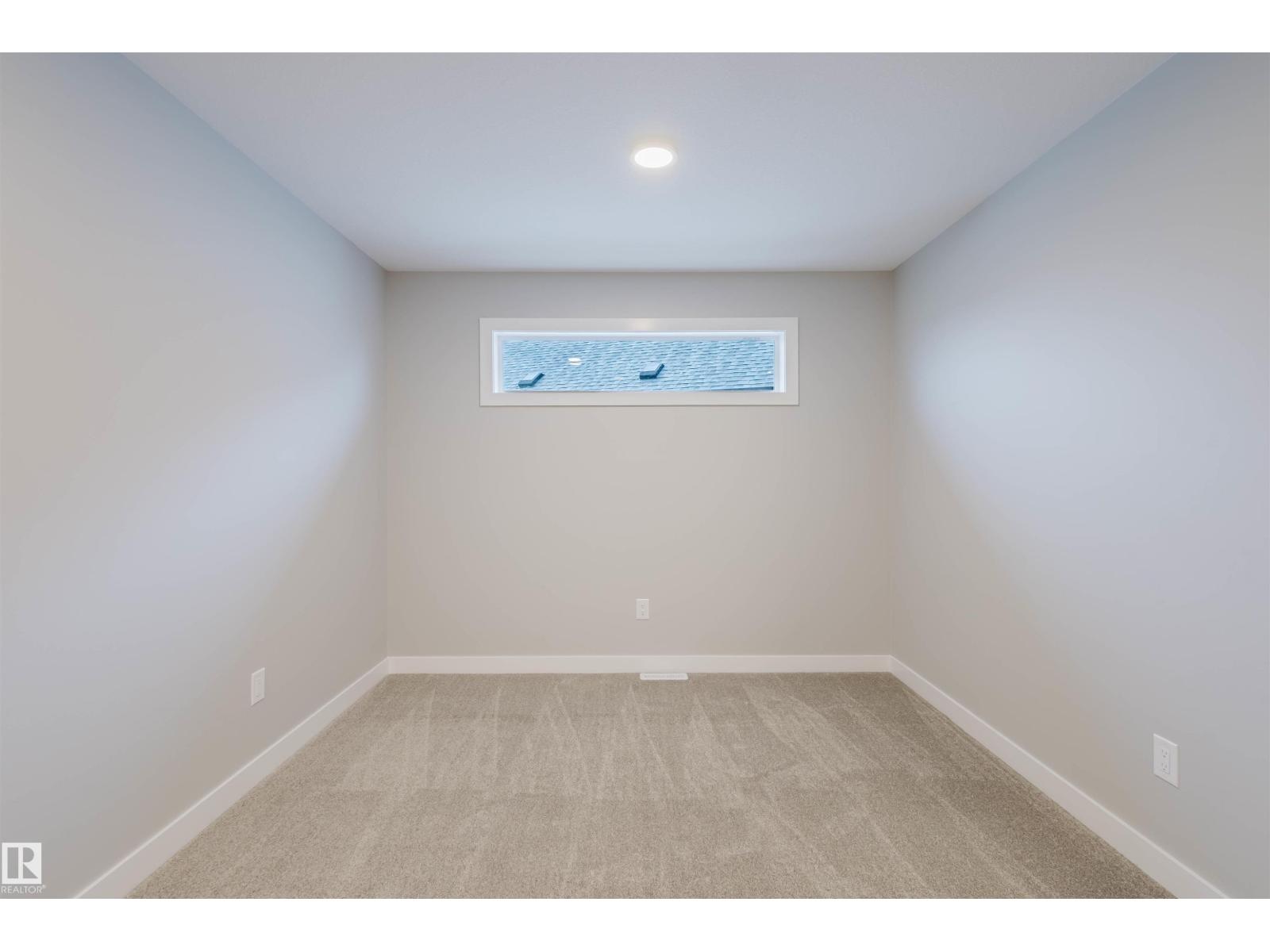 84 PENN PL, Spruce Grove