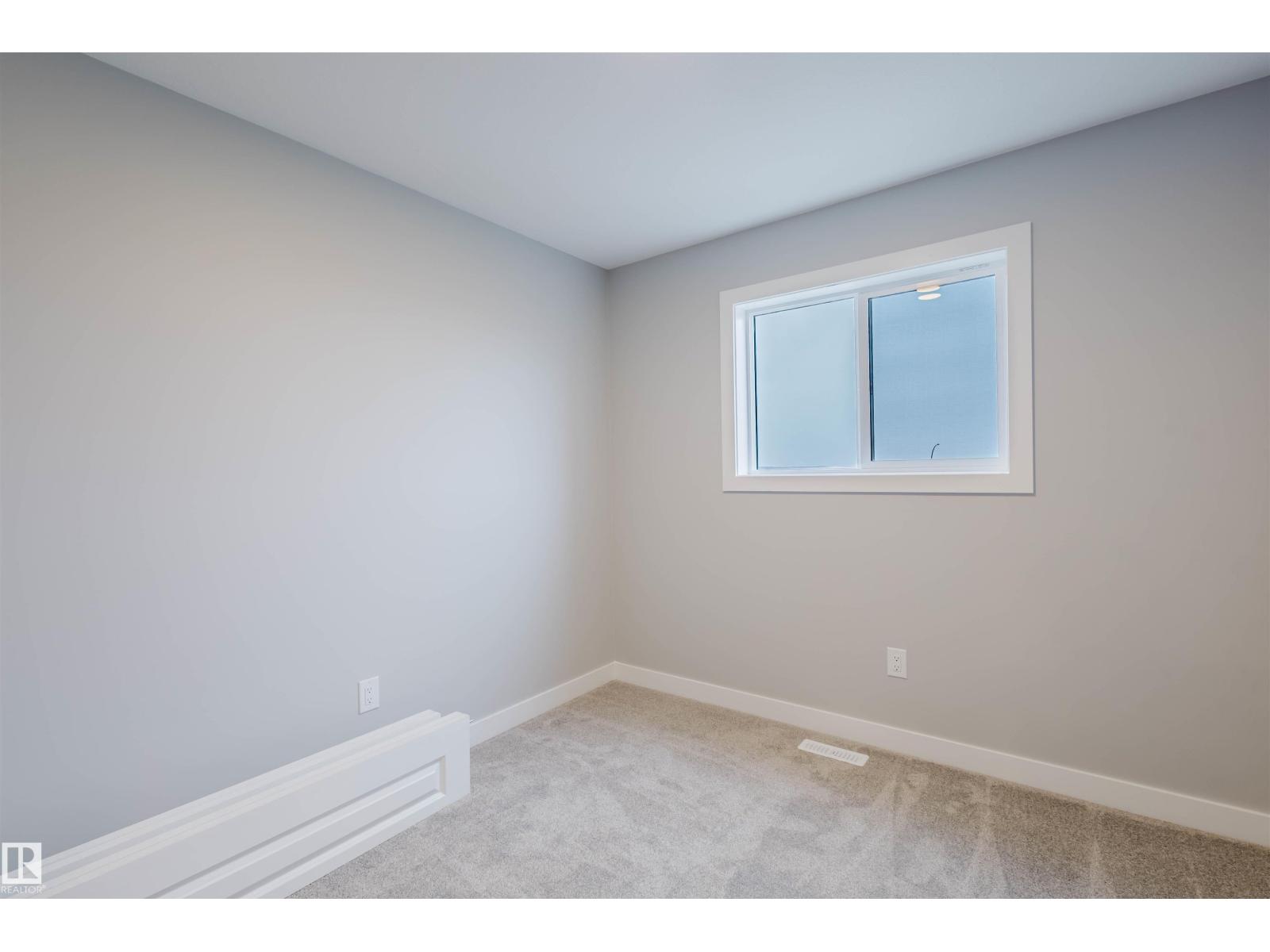 84 PENN PL, Spruce Grove