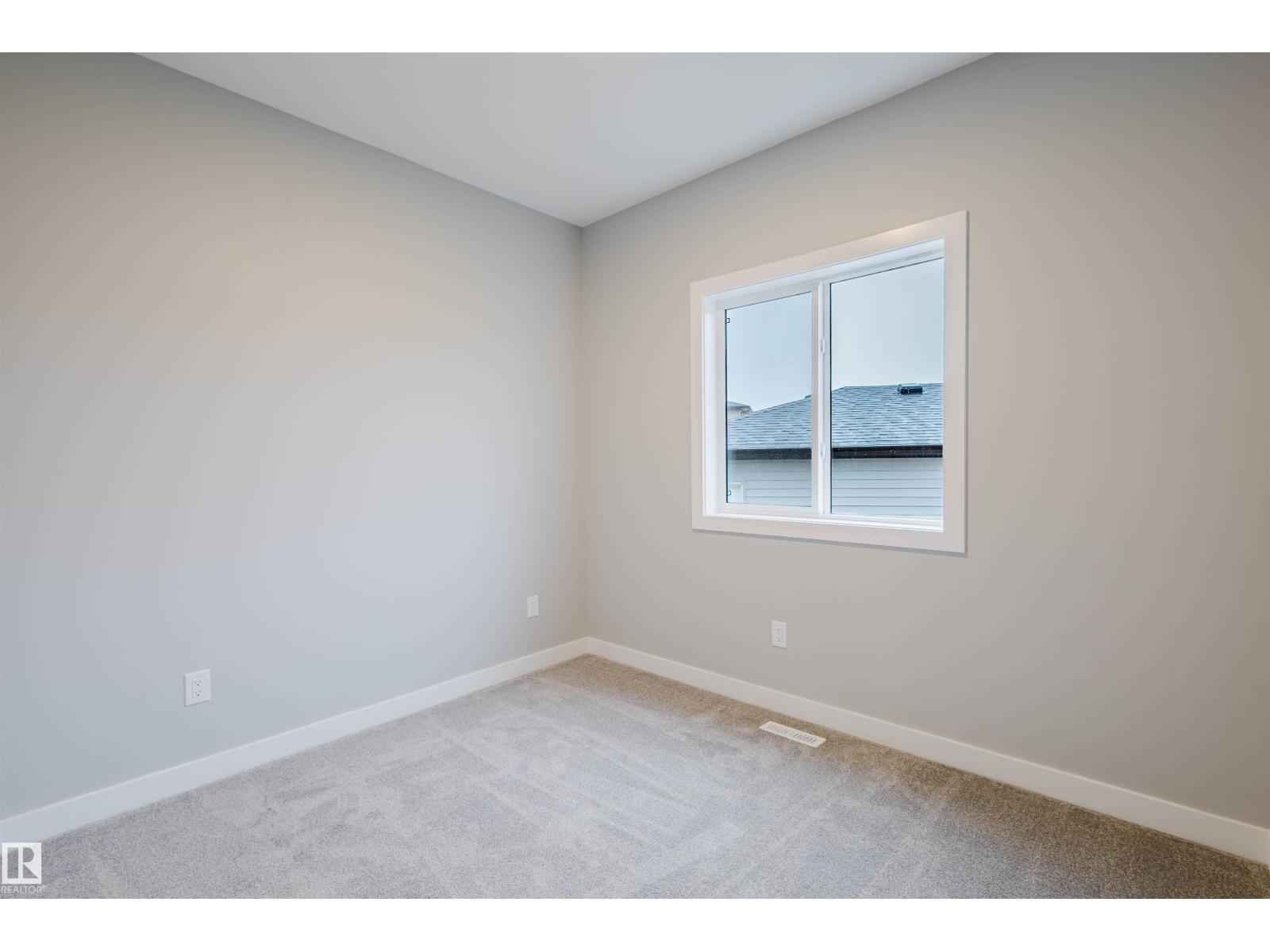 84 PENN PL, Spruce Grove