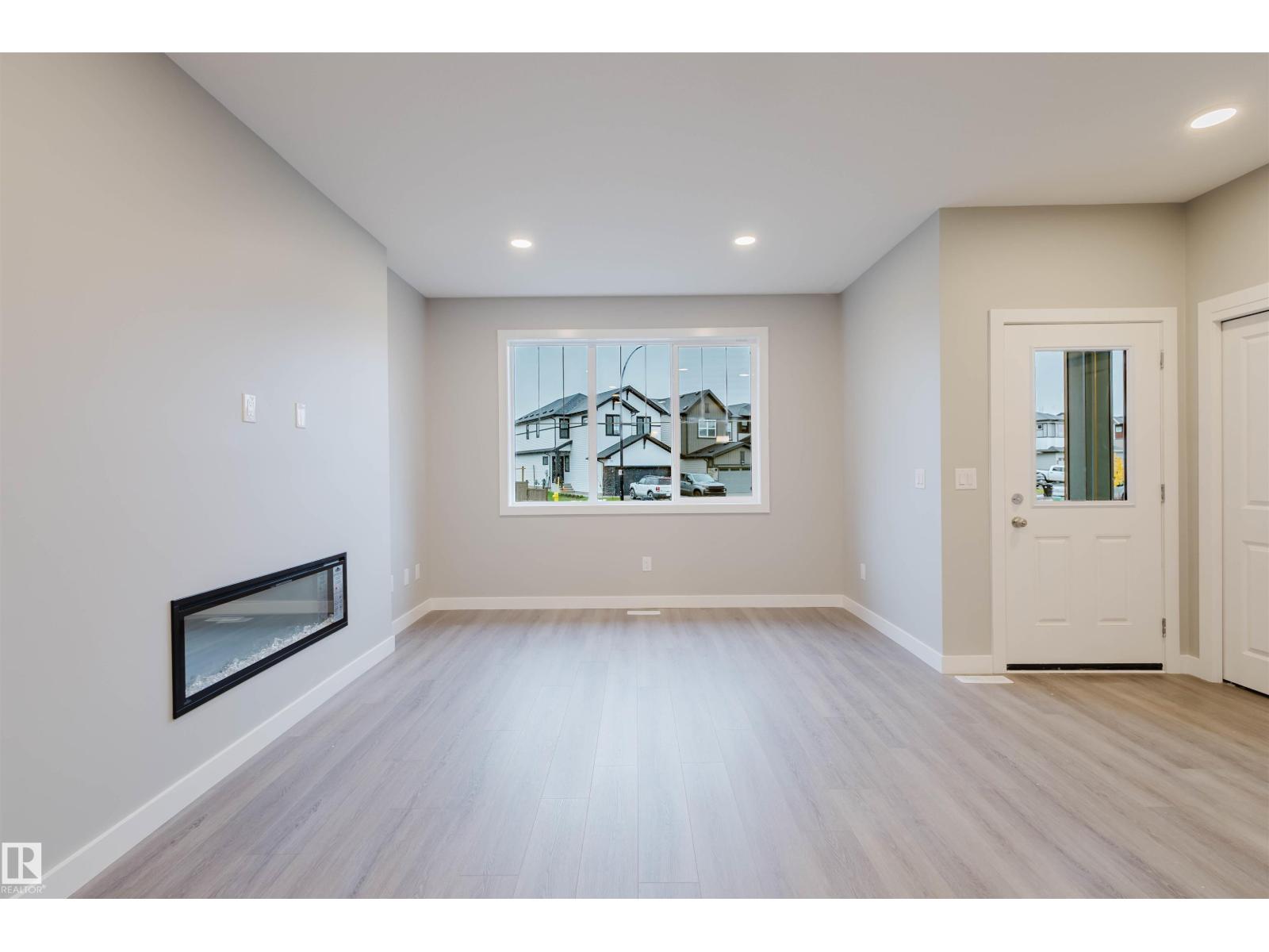 84 PENN PL, Spruce Grove