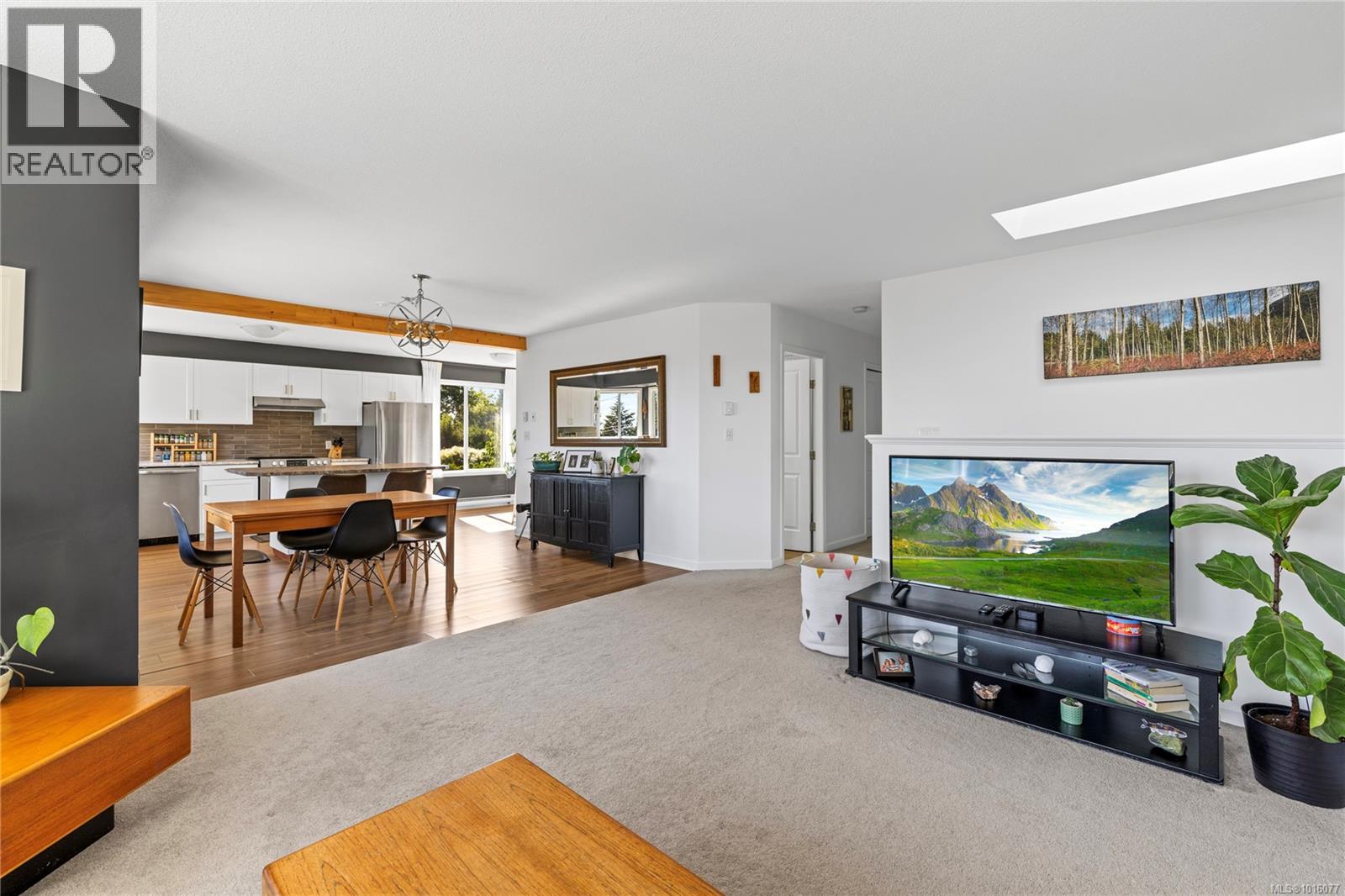 1184 Centre Rd, Qualicum Beach