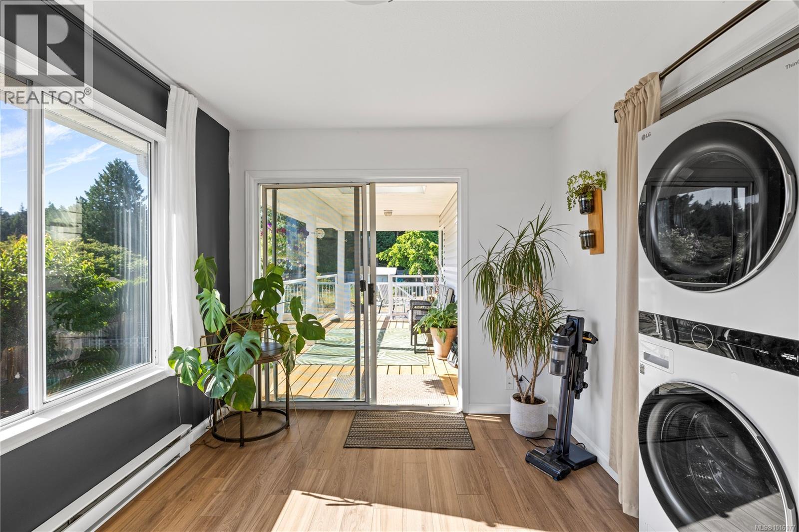 1184 Centre Rd, Qualicum Beach